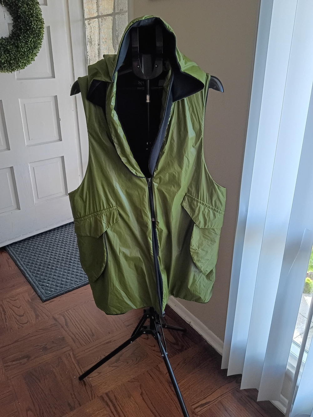 SEVA Unusual Casual Luxury Olive Green Long Hooded Vest - Size XL